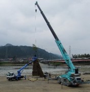 加茂川河川敷